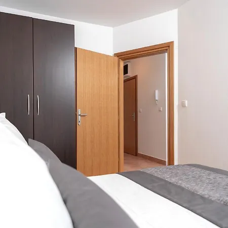 Dalmatia Apartmán *