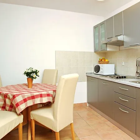 Apartment Dalmatia Bol